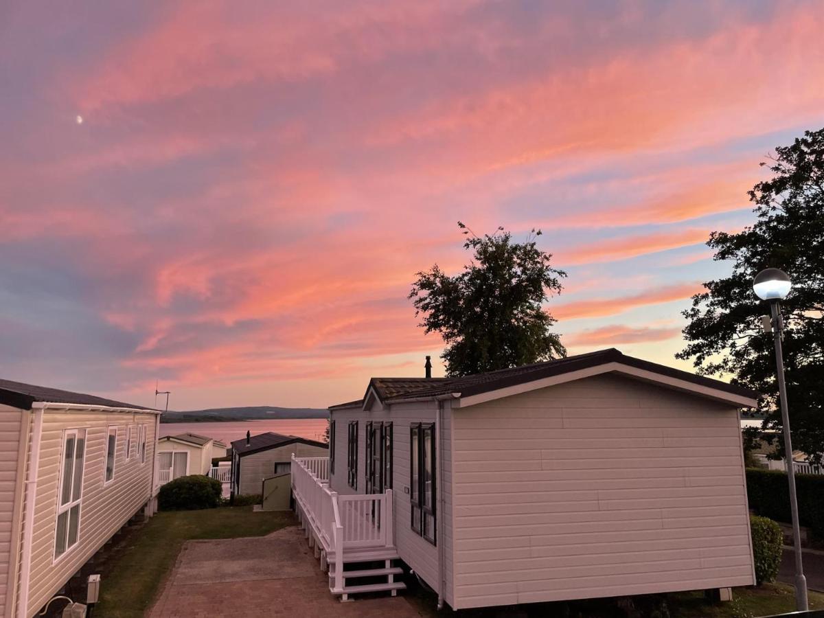 Poole Harbour View Lodge At Rockley Park Exterior foto